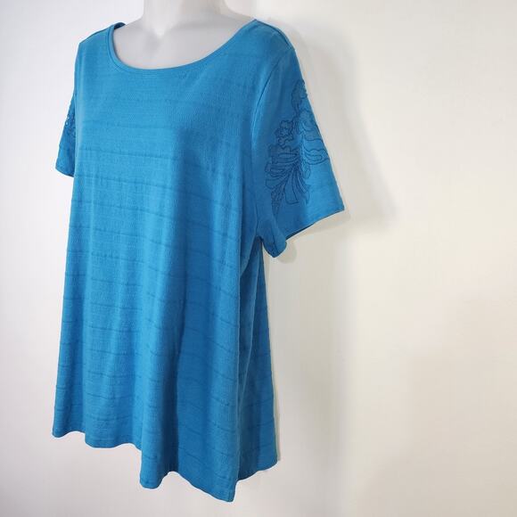 Soft Surroundings Top Large Ventana Tee Short Sleeve Embroidered Mesh Cut Out - Picture 6 of 10